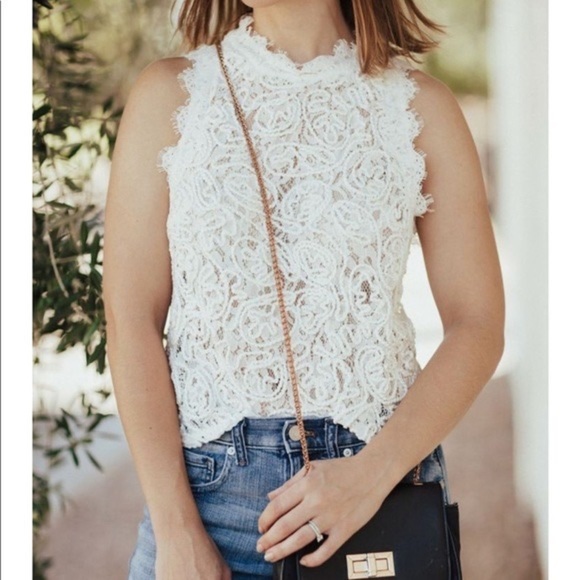 ZARA Back Zip Brocade Lace Crop Top Size S In Ivory NWT - Picture 2 of 12